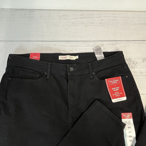 Levi Strauss Signature Black Jeans Women's Plus sz 18 High Rise Skinny Stretch - Picture 3 of 7